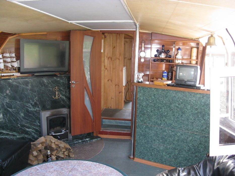 Легендарный теплоход &quot;Ласточка&quot; продают на OLX: как он выглядит и сколько стоит